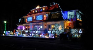 13-12-16_Christmas_house_decoration